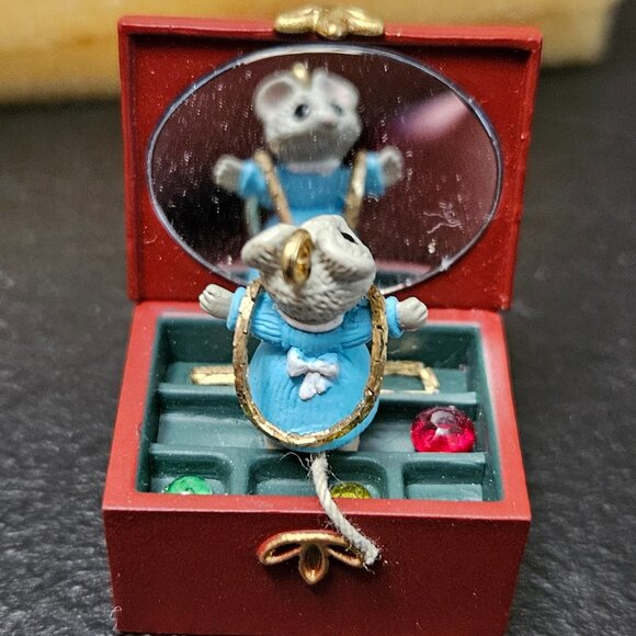 Hallmark Keepsake 1995 “Tiny Treasures” Set of 6 Ornaments – Miniature Set - Picture 3 of 16